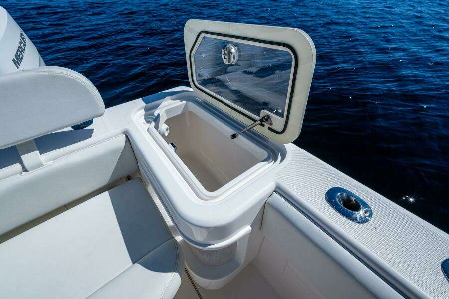 DA BUBBS 31ft SeaVee Yacht For Sale