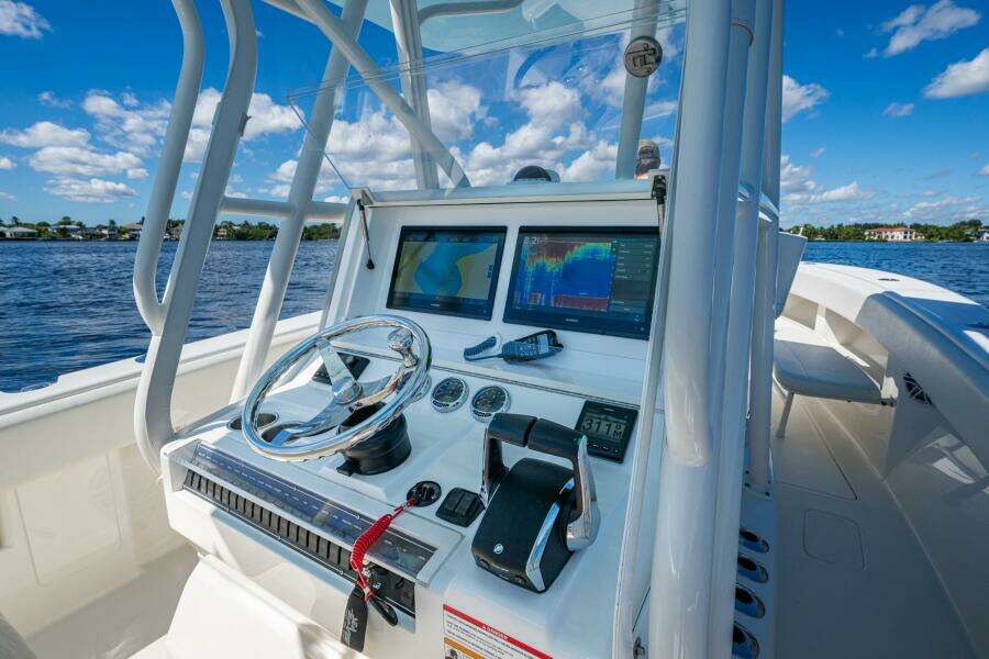 DA BUBBS 31ft SeaVee Yacht For Sale