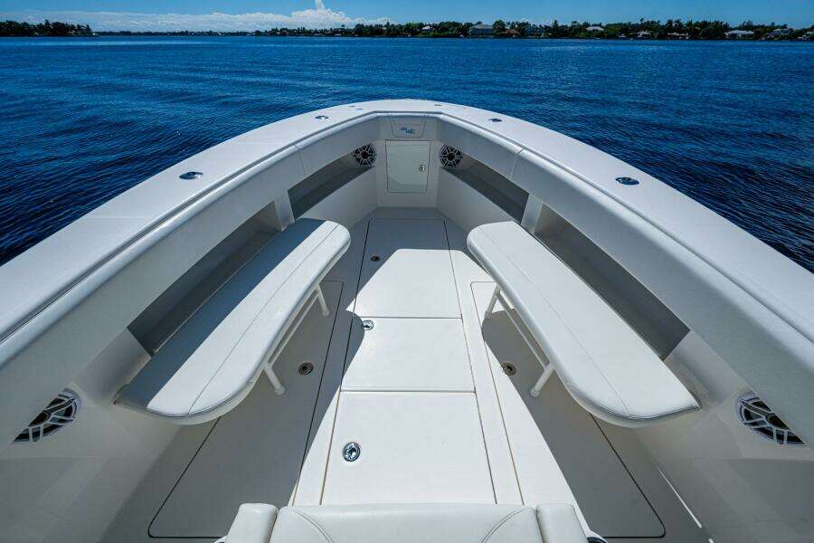 DA BUBBS 31ft SeaVee Yacht For Sale