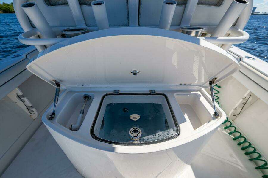 30ft Jupiter Yacht For Sale
