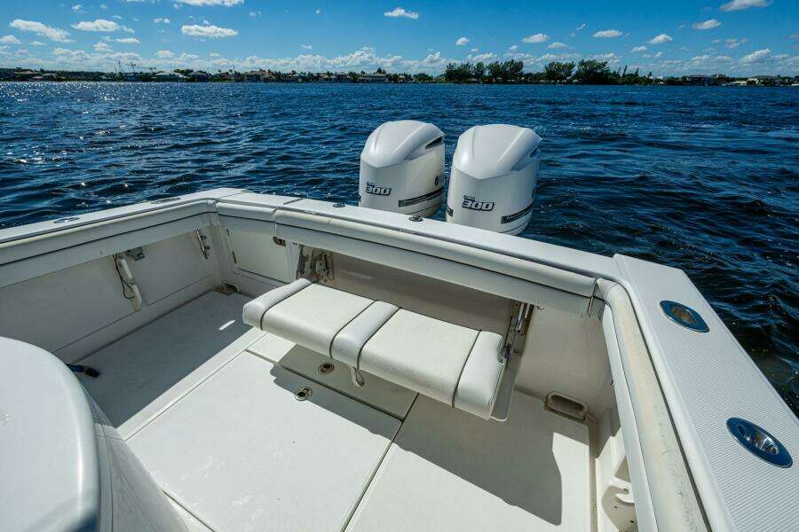 30ft Jupiter Yacht For Sale