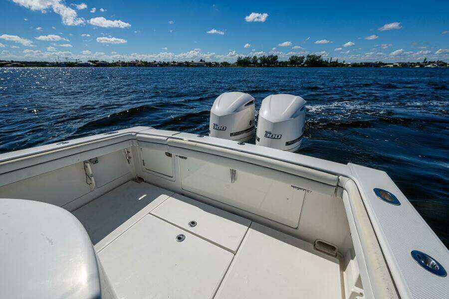 30ft Jupiter Yacht For Sale