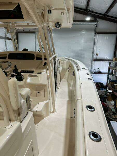 33ft Grady White Yacht For Sale