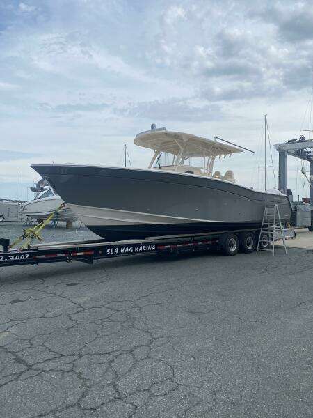 33ft Grady White Yacht For Sale