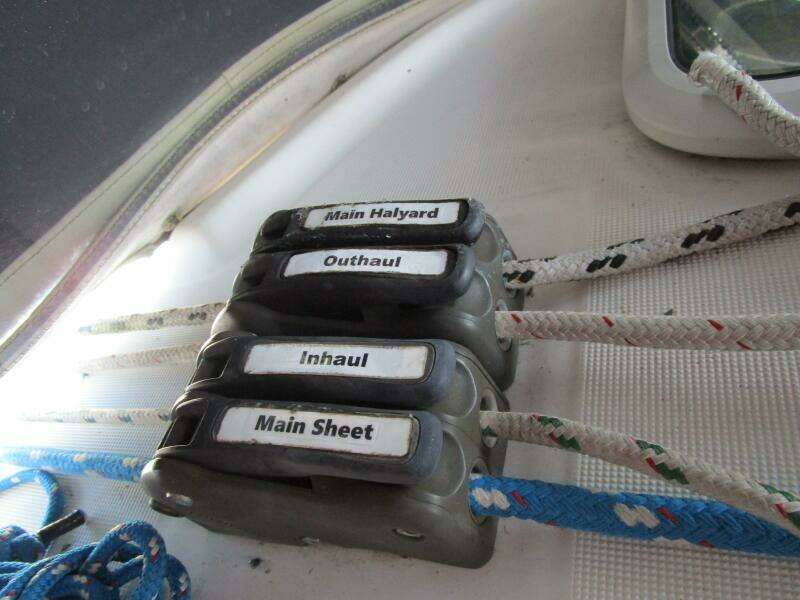 Querida 33ft Beneteau Yacht For Sale