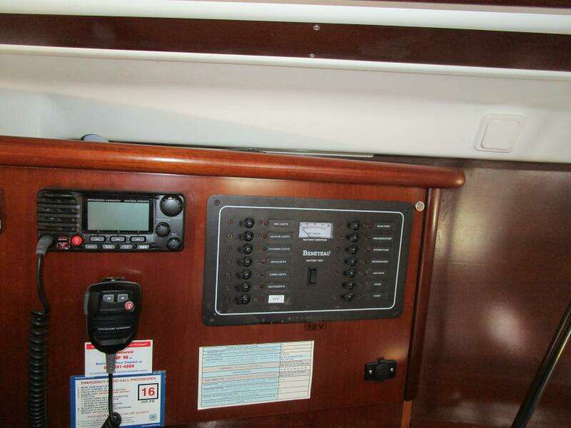 Querida 33ft Beneteau Yacht For Sale