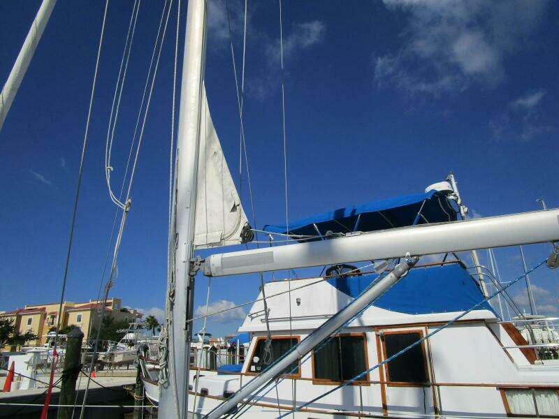 Querida 33ft Beneteau Yacht For Sale