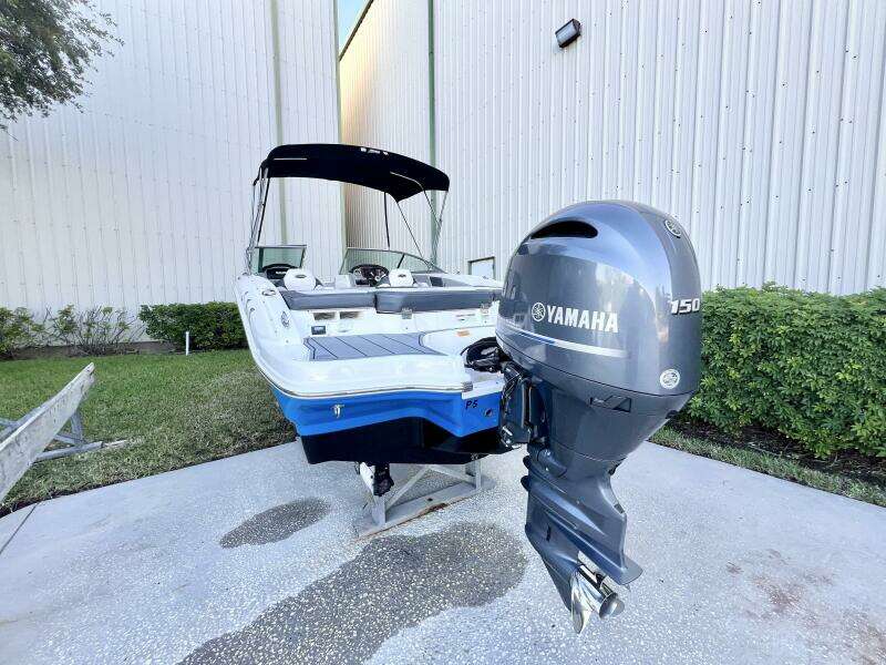 21ft Chaparral Yacht For Sale