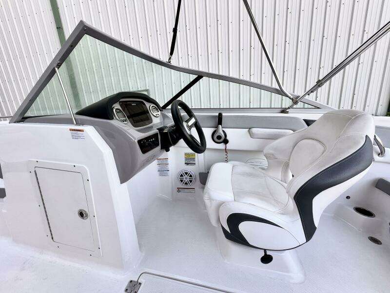 21ft Chaparral Yacht For Sale