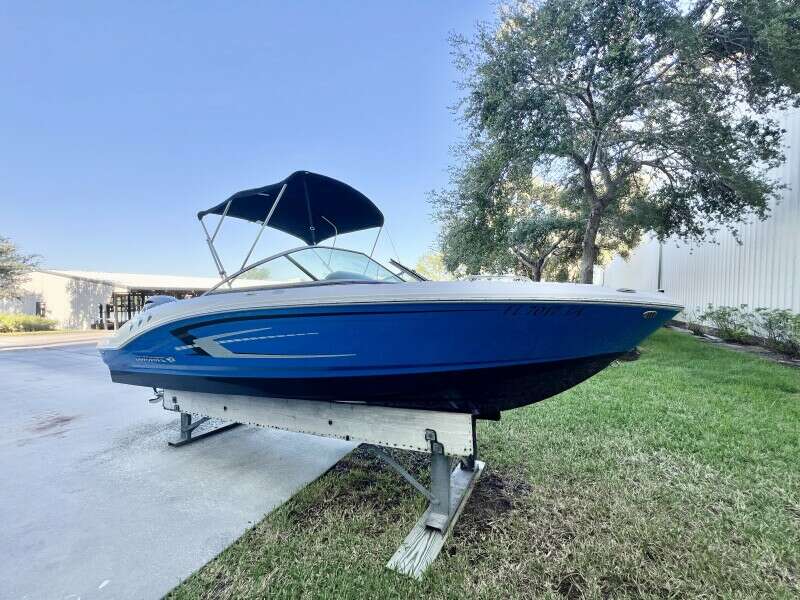 21ft Chaparral Yacht For Sale