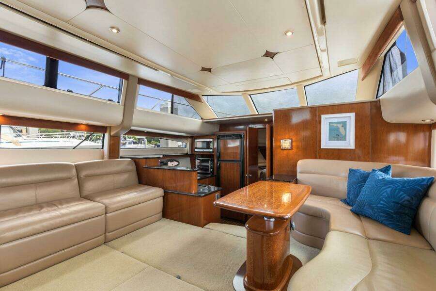 Bella Vita 40ft Meridian Yacht For Sale