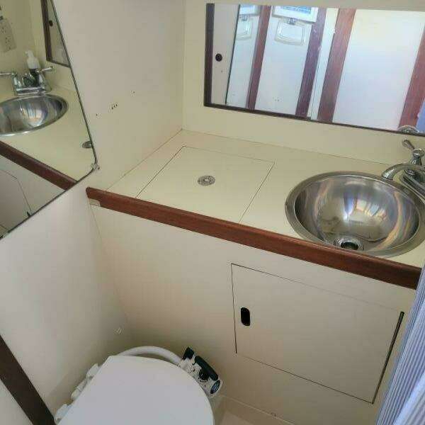 Autumn Lady 39ft Pearson Yacht For Sale