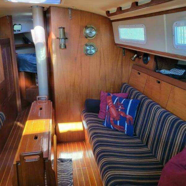 Autumn Lady 39ft Pearson Yacht For Sale