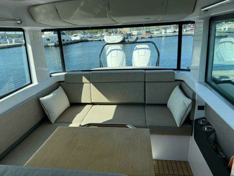 37ft Axopar Yacht For Sale