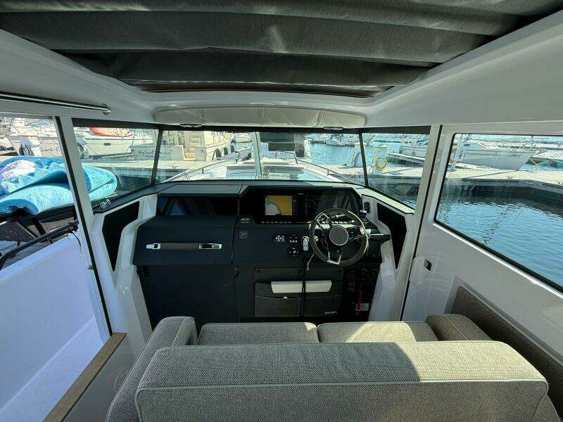37ft Axopar Yacht For Sale