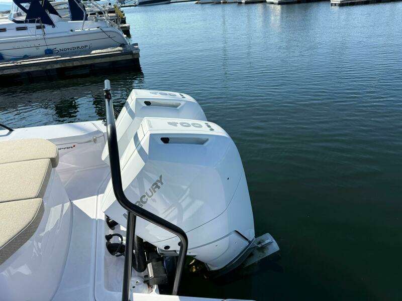 37ft Axopar Yacht For Sale