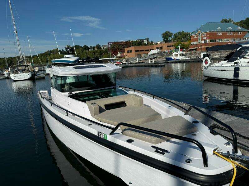 37ft Axopar Yacht For Sale