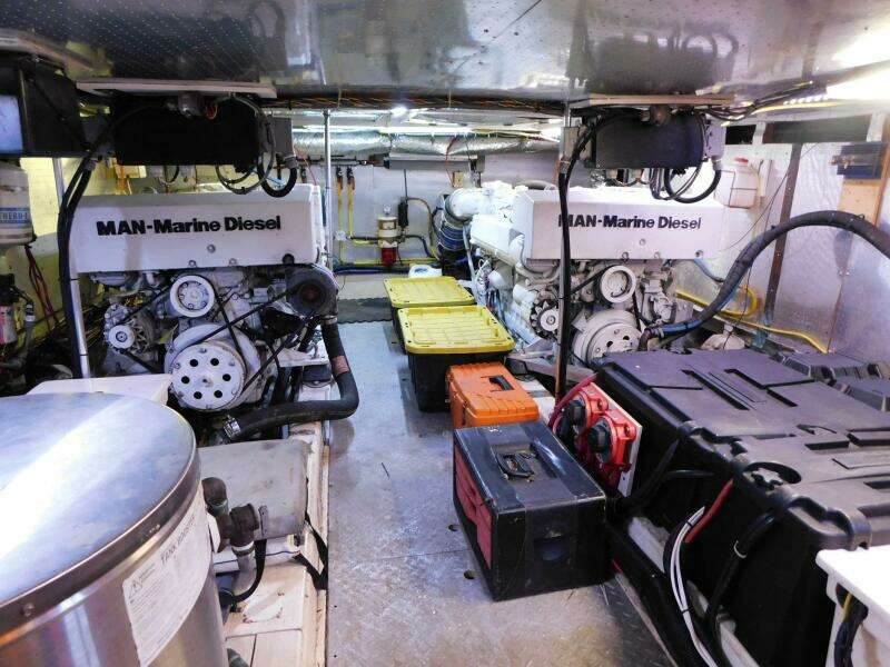 Driftwood 52ft Jefferson Yacht For Sale