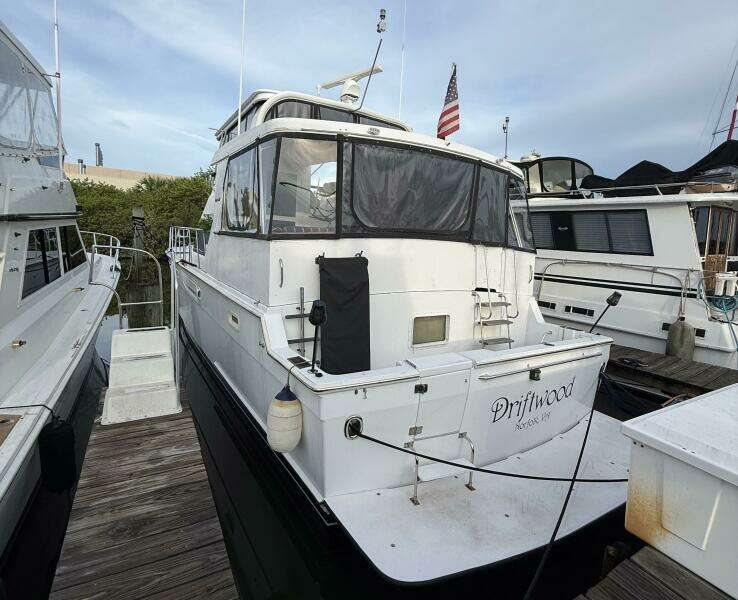 Driftwood 52ft Jefferson Yacht For Sale