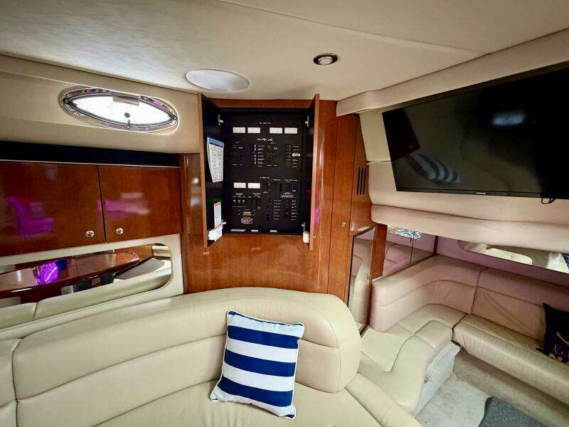 38ft Sea Ray Yacht For Sale
