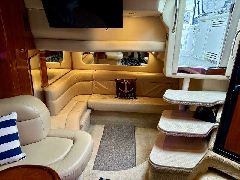 38ft Sea Ray Yacht For Sale
