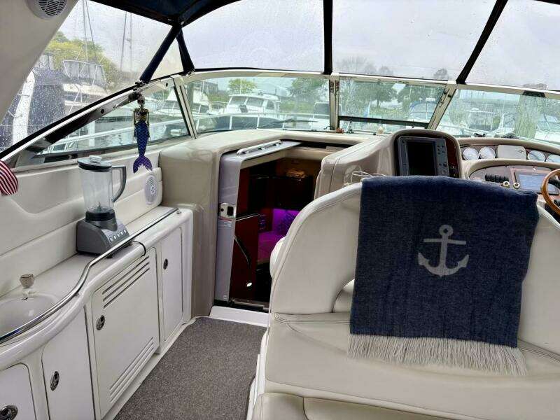 38ft Sea Ray Yacht For Sale