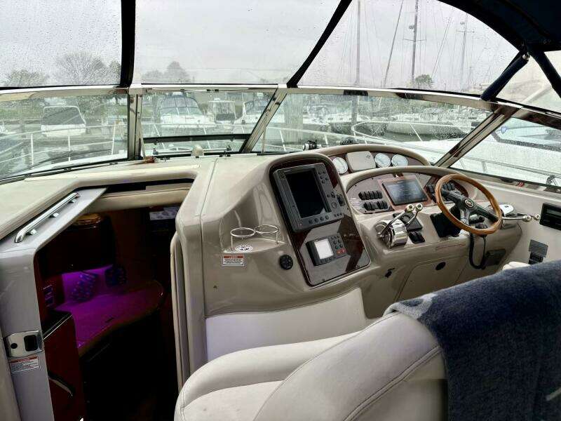 38ft Sea Ray Yacht For Sale
