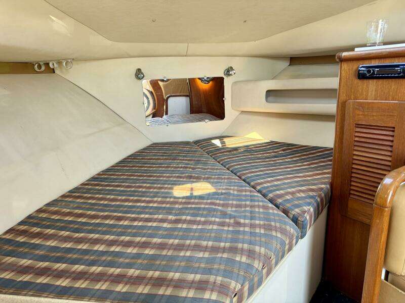 30ft Pursuit Yacht For Sale