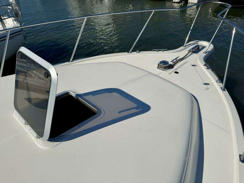30ft Pursuit Yacht For Sale