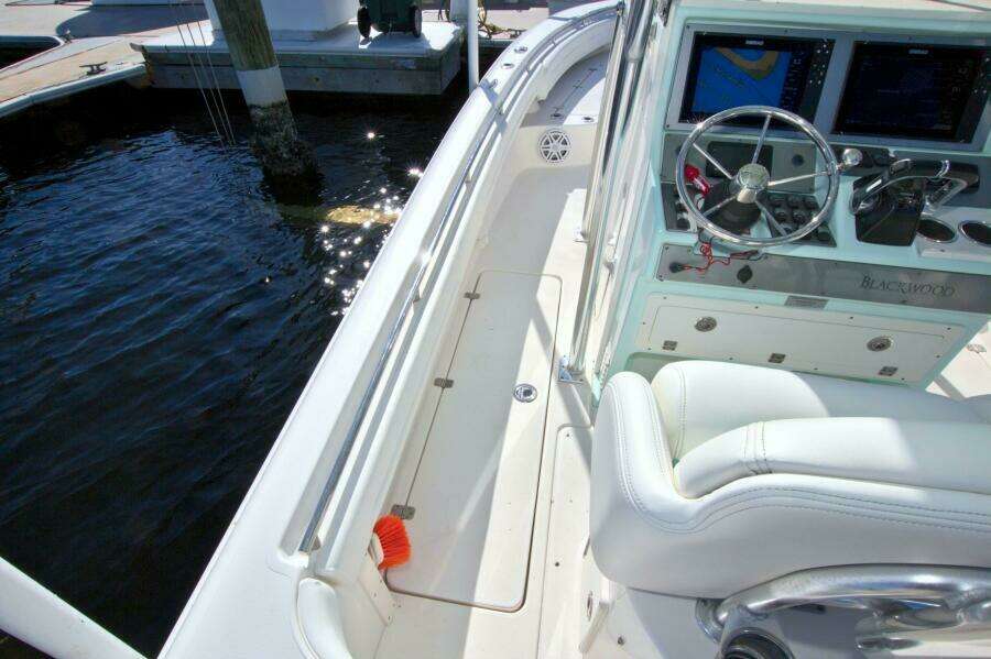 27ft Blackwood Yacht For Sale