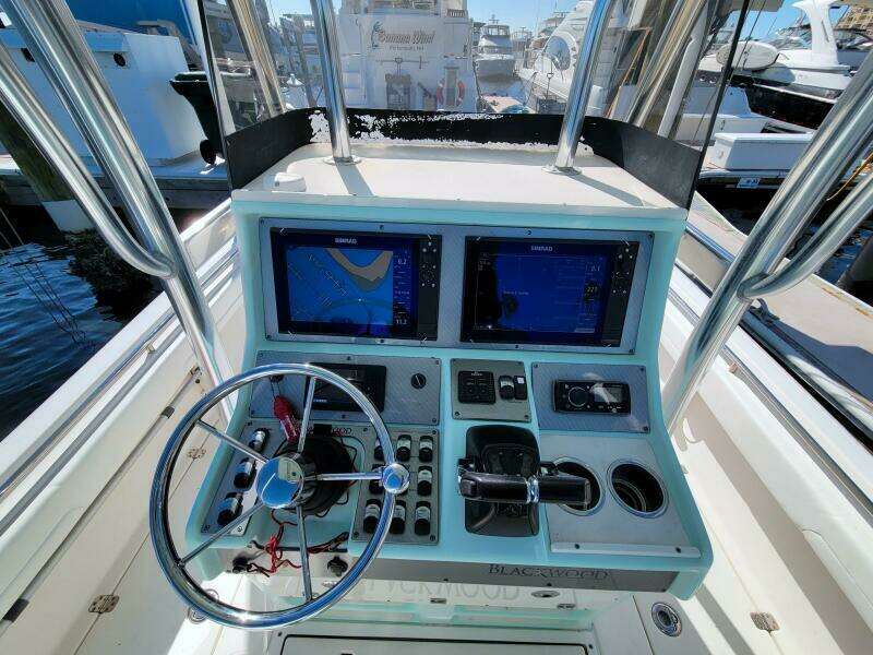 27ft Blackwood Yacht For Sale