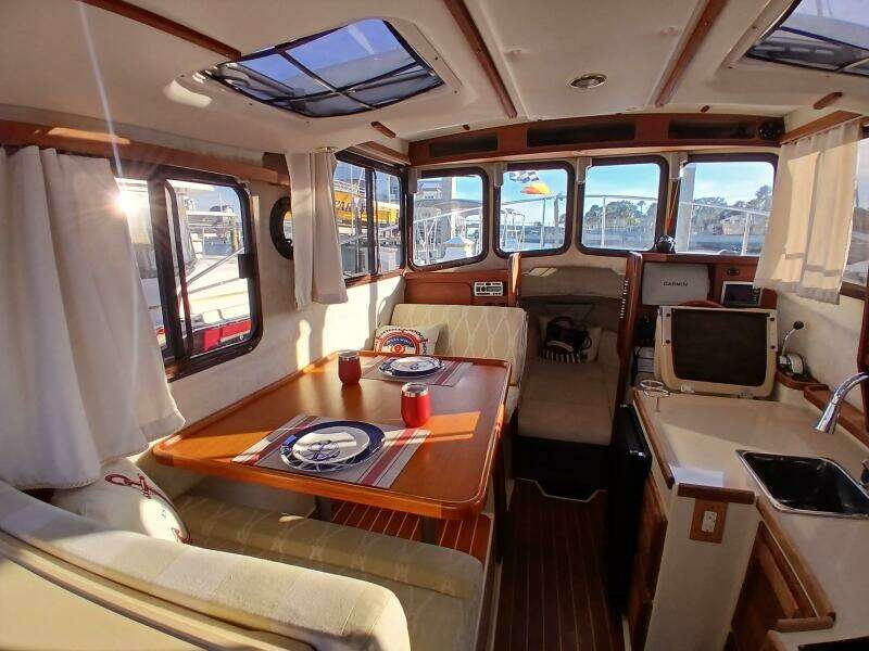LuLu  25ft Ranger Tugs Yacht For Sale