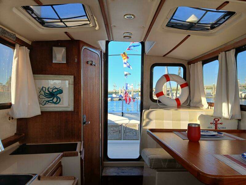 LuLu  25ft Ranger Tugs Yacht For Sale