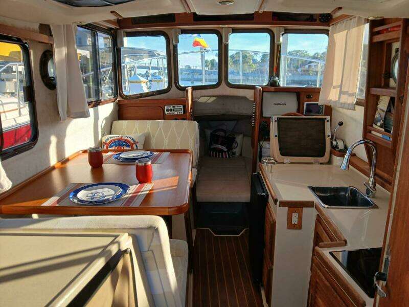 LuLu  25ft Ranger Tugs Yacht For Sale