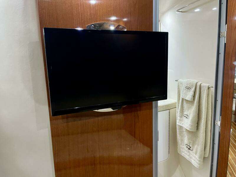 37ft Regal Yacht For Sale