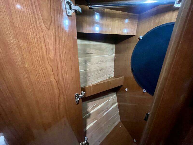 37ft Regal Yacht For Sale