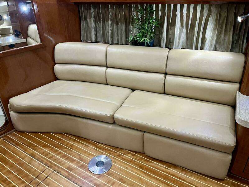 37ft Regal Yacht For Sale