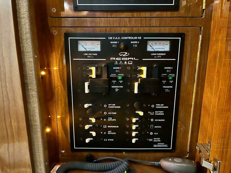 37ft Regal Yacht For Sale