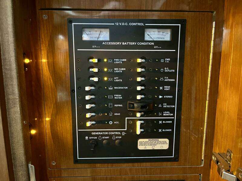 37ft Regal Yacht For Sale