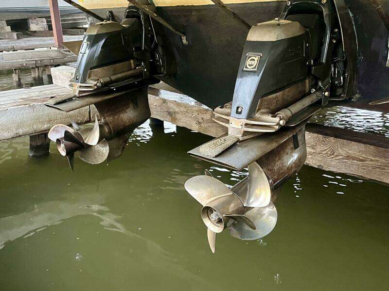 37ft Regal Yacht For Sale