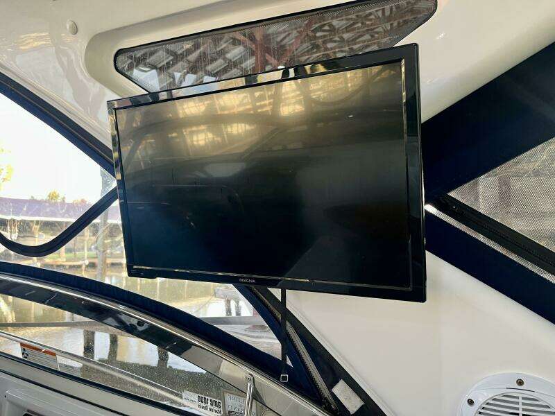 37ft Regal Yacht For Sale