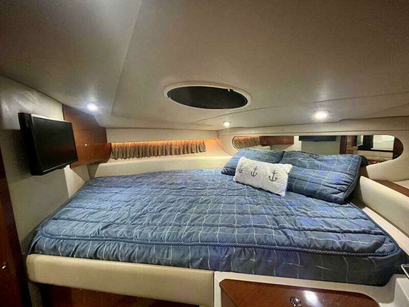 37ft Regal Yacht For Sale