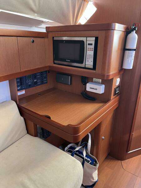 Second Wind 37ft Beneteau Yacht For Sale
