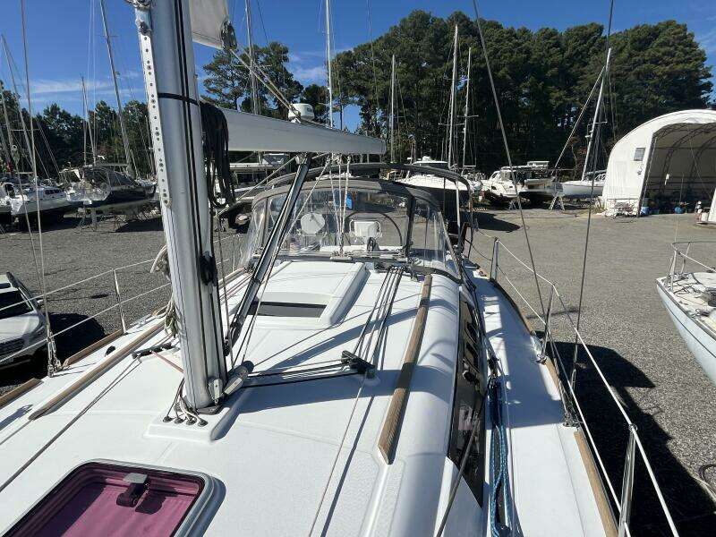 Second Wind 37ft Beneteau Yacht For Sale