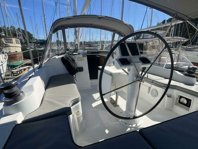 Second Wind 37ft Beneteau Yacht For Sale