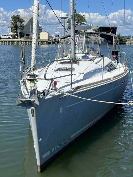 Second Wind 37ft Beneteau Yacht For Sale