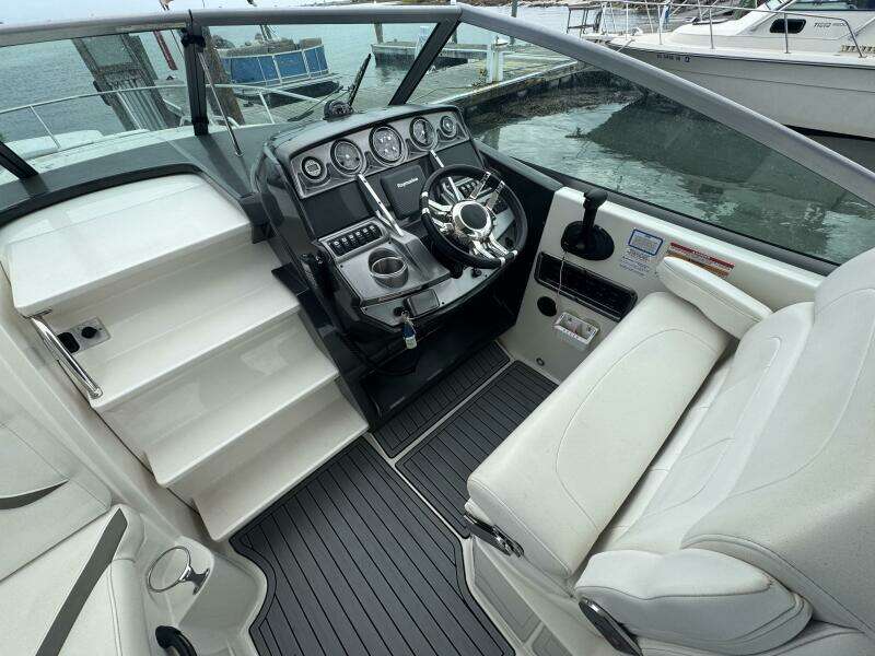 26ft Monterey Yacht For Sale