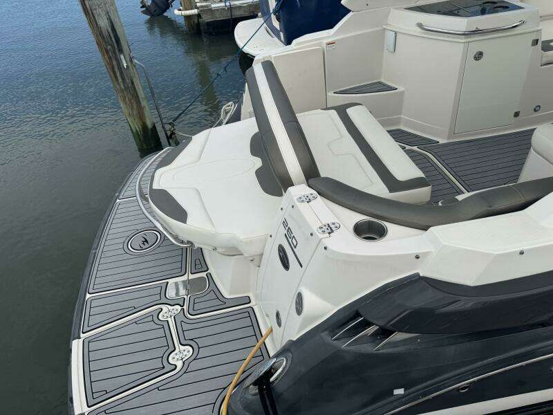 26ft Monterey Yacht For Sale