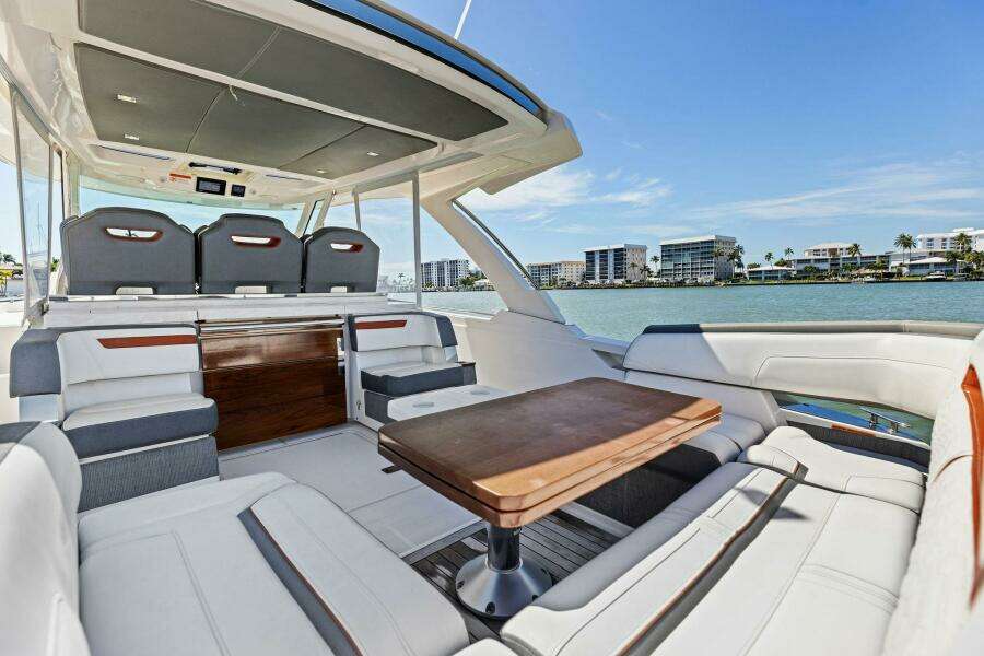 Luna B 38ft Tiara Yachts Yacht For Sale