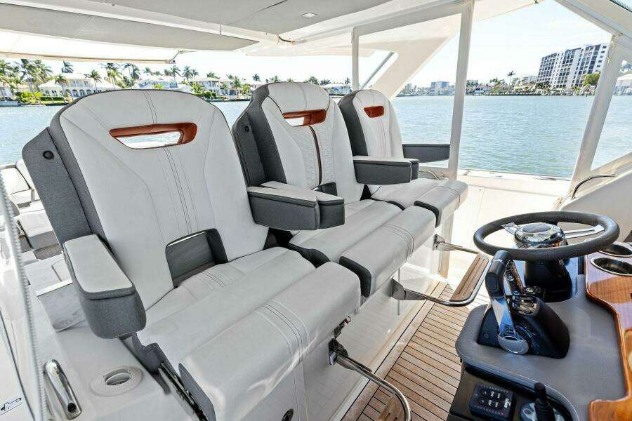 Luna B 38ft Tiara Yachts Yacht For Sale